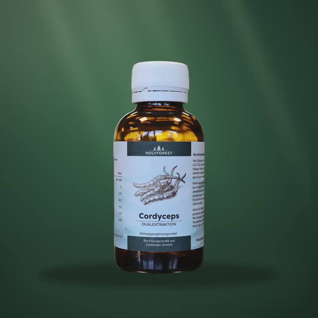 Bio Cordyceps – Glasflasche im Waldlicht
